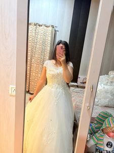 Elegant White Bridal Gown🎀🩷🧚🏻‍♀️