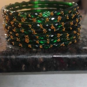 raindrop glass bangles with 8 pieces
