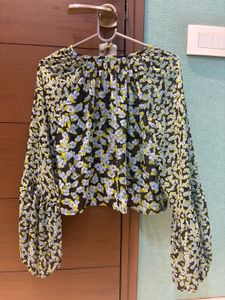 Floral Print Cropped Blouse