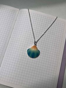 Seashell Pendant Necklace