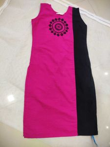 Stylish Pink &amp; Black Kurta