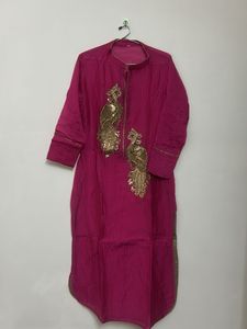 Beautiful Pink Kurta with Peacock Embellishment