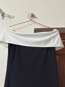 Chic Off-Shoulder Black Dress