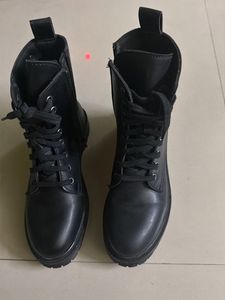 Black Ankle Boots(never used)