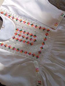 White Embroidered Cotton Kurta
