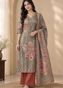 🌿 Pretty florals, timeless elegance 💚