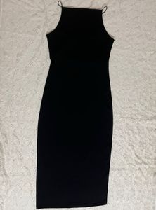 Sleek Black bodycon Dress