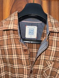 DNMX Men's Brown Plaid Button-Up Shirt | Size(Medi