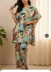 Comfortable Kaftan Kurta Set with Pants