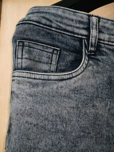 Women's Grey Slim Fit Jeans || Waist 32 inches