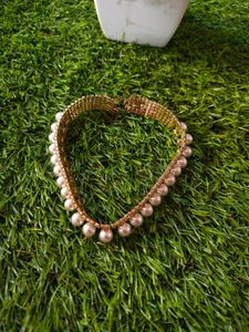 Beautiful Pearl Choker