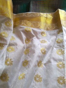 Elegant White &amp; Gold Saree
