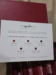 HYUE Lip stick Set