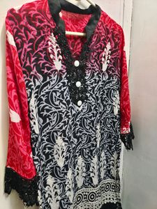 Beautiful Red And Black Print Kurti