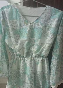 Chic Printed V-Neck Tunic Top