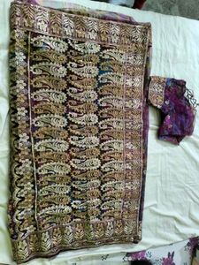 Elegant Embroidered net Saree with Blouse Set