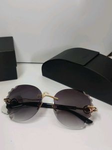 Stylish Rimless Sunglasses