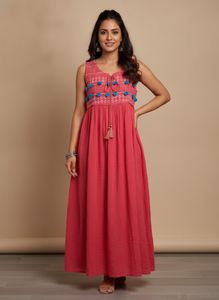 Pink dress/ kurti/ flow pattern