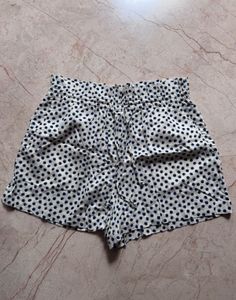 H&M - High-Rise Shorts – Blueberry Dot Pri
