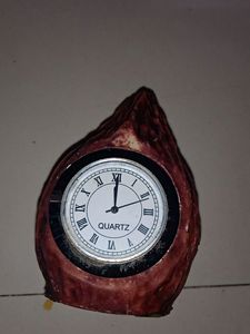 TABLE TOP PAPERWEIGHT VERYNICE COCONUT SHAPE CLOCK