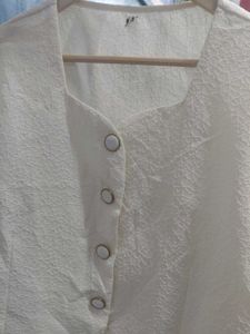 Chic Cream Textured Puff Sleeve Blouse