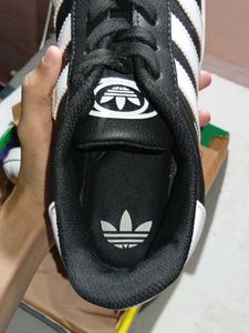 Adidas Superstar Sneakers
