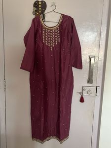 Elegant Purple Embroidered Kurta Set