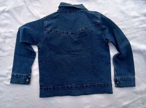 Stylish Denim Jacket with Patches