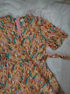 Chic Wrap Dress with Floral Print