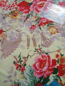 Sparkling Rhinestone Statement Necklace