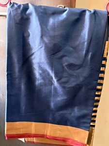 Stylish Navy Blue &amp; Gold Striped Saree🥳