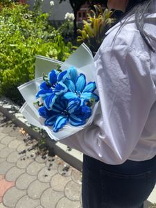 blue bloom bouquet