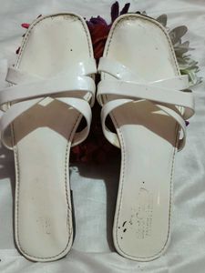 White patent criss-cross flats