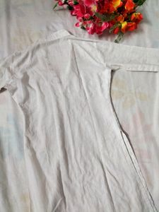 Collor White XS Kurti