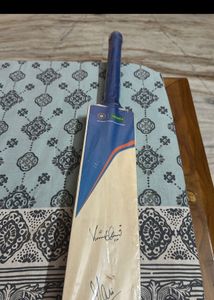 2 Oppo Cricket Autographed Bat Unused