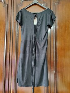 Party Wear Black Dress With Back Neckline Cut.