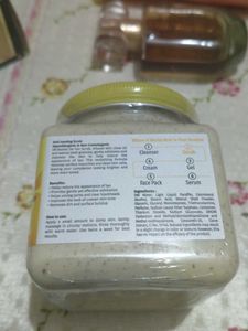 Dr. Rashel De-Tan Scrub