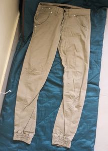 New Kargo Pandts