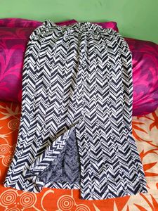 Black  and White Chevron Pattern Pants