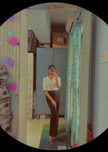 WHITE SHIRT