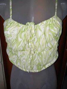 Green &amp; White Swirl Print Crop Top