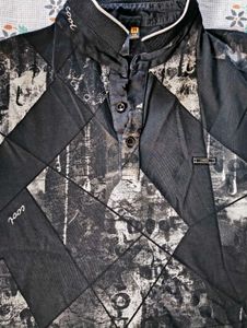 Unique Graphic Print Men's T-Shirt
