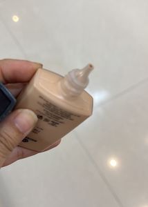 Used Once! Huda Beauty Easy Blur Foundation - CHAI