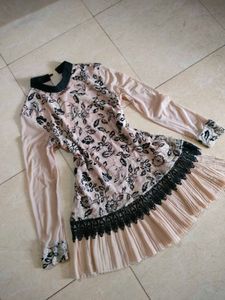 Elegant Lace Trim Tunic Top🧁🪞📜💌