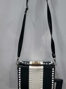 Stylish sling bag