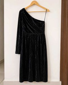 Next Chic Black Velvet One-Shoulder Dress