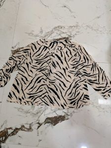 XXL stylish Zebra Print Long Sleeve Top