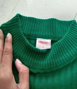 Urbanic 💚High Neck Knitted Sweater