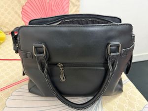 Chic Black Croc-Embossed Handbag
