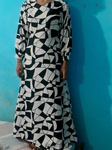 Unique Abstract Print Maxi Dress